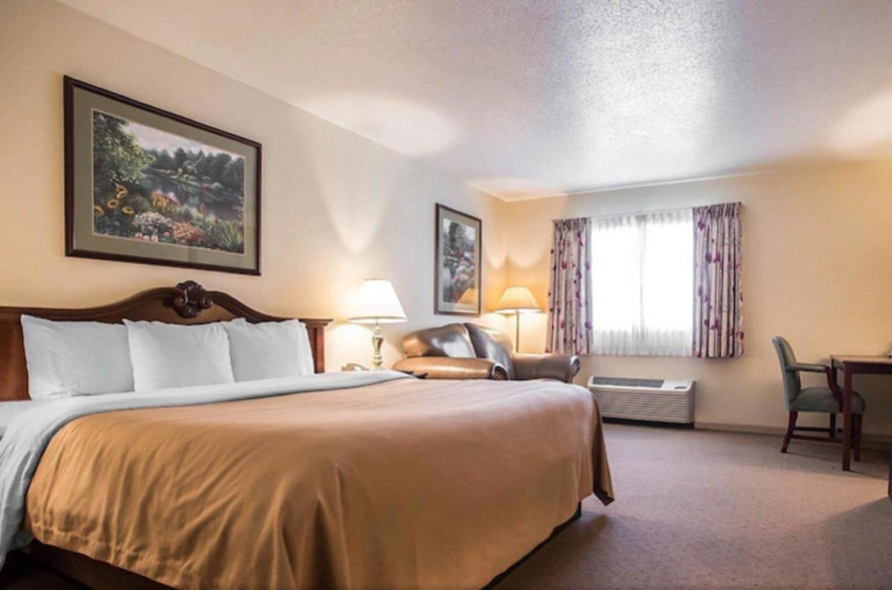 Quality Inn Льюисберг Экстерьер фото