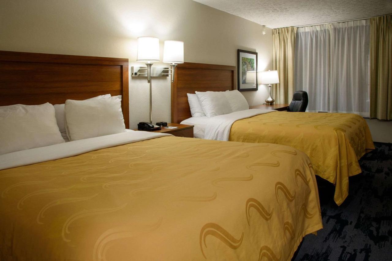 Quality Inn Льюисберг Экстерьер фото