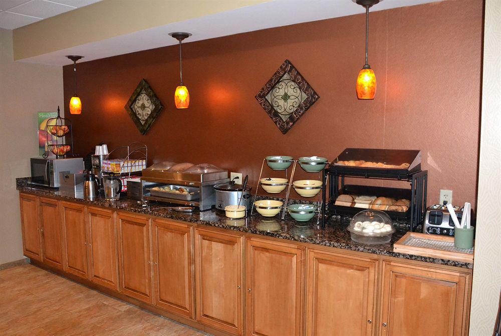 Quality Inn Льюисберг Экстерьер фото